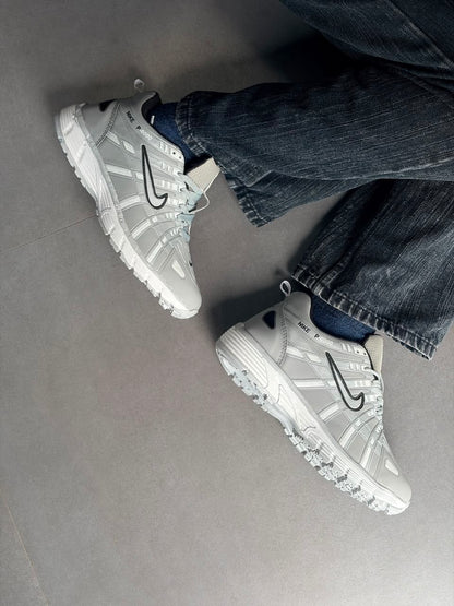 NIKE - P6000 TRAINER