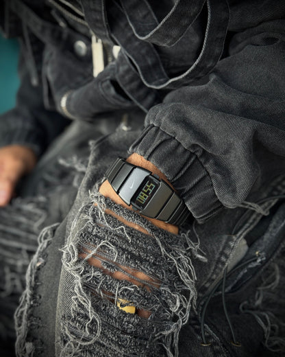 NIKE D - LINE ( UV DIAL)