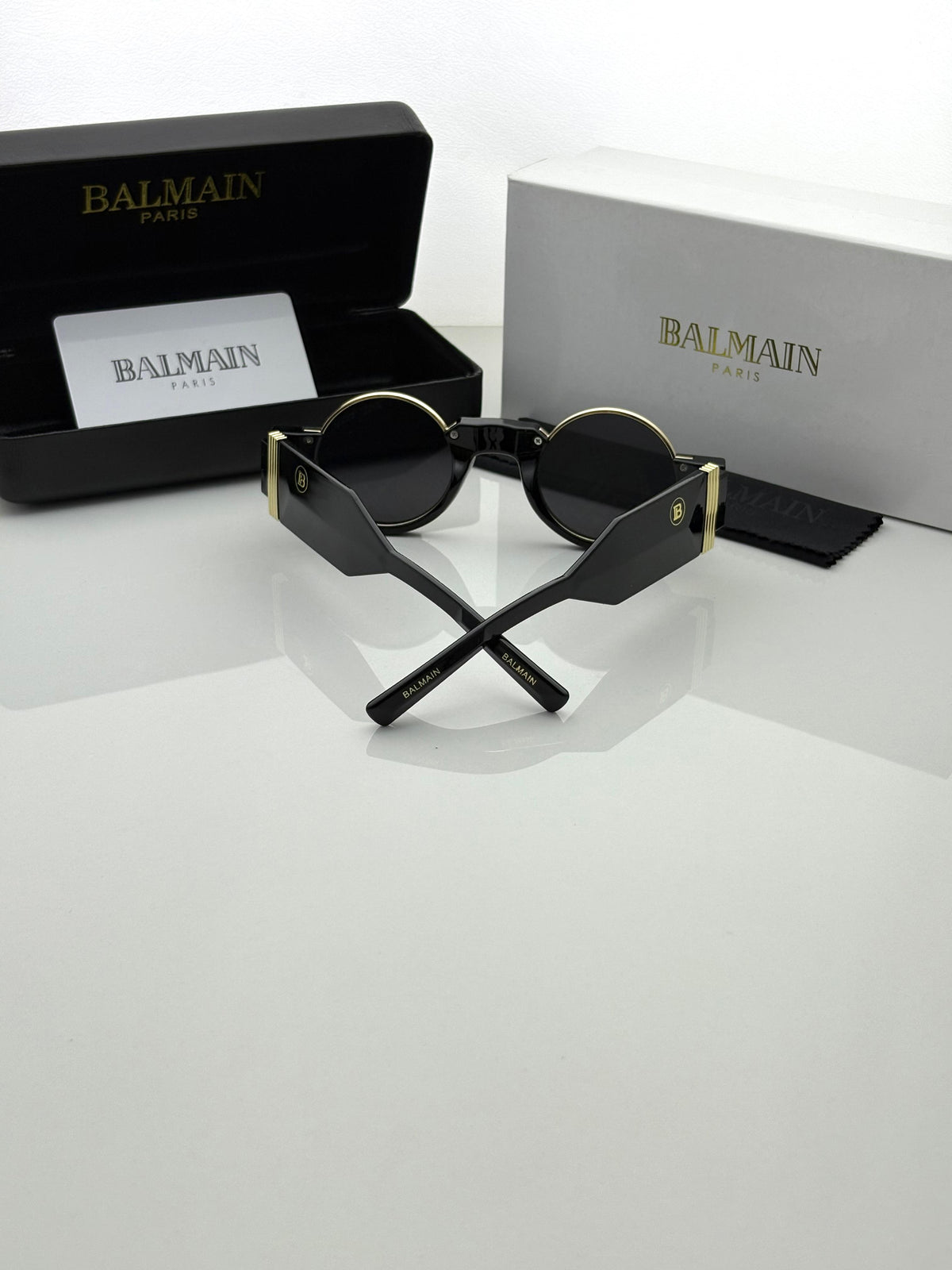 BALMAIN × GLASSES