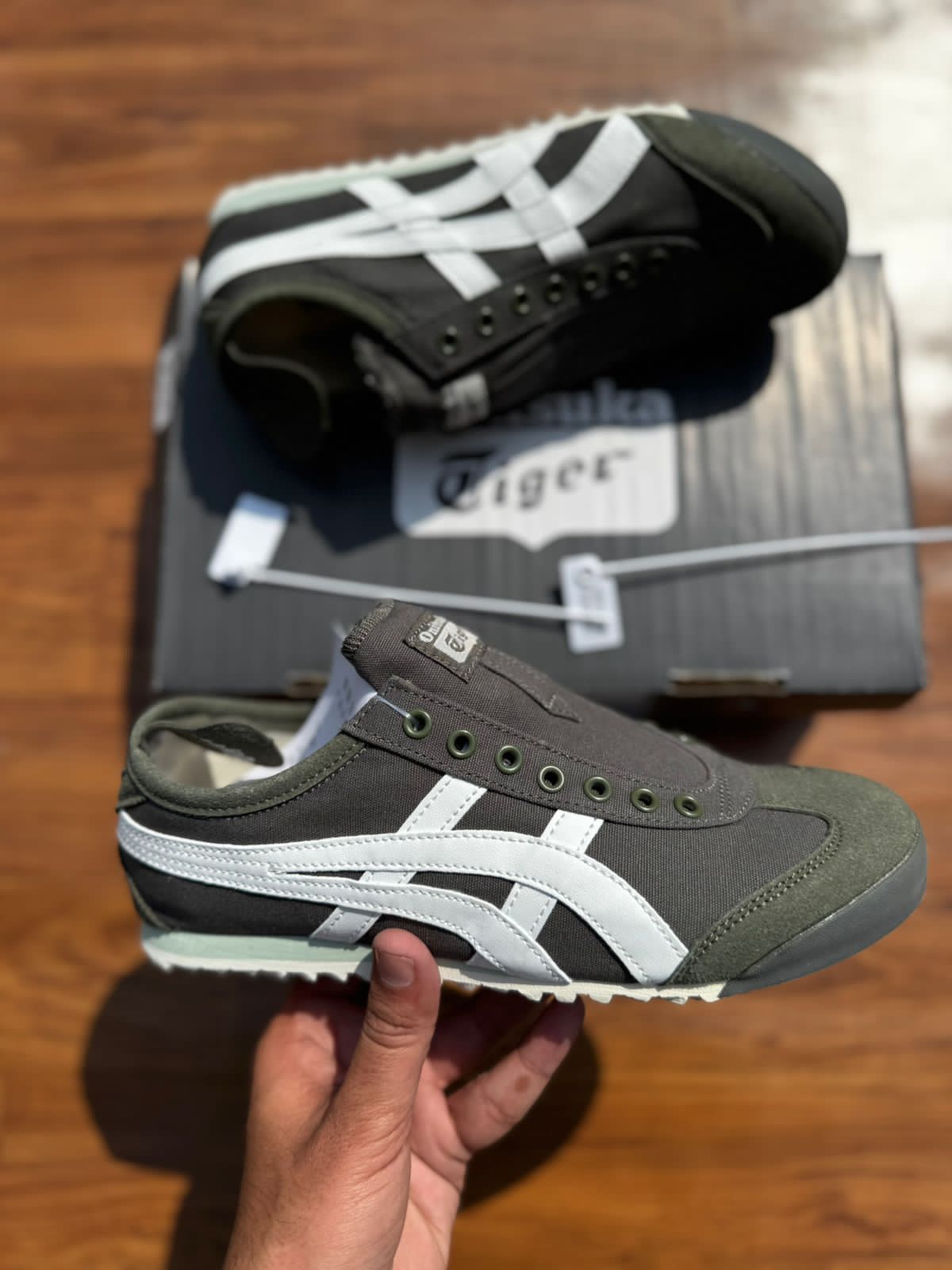 ONITSUKA TIGER - 10A HIGH QUALITY 🔥