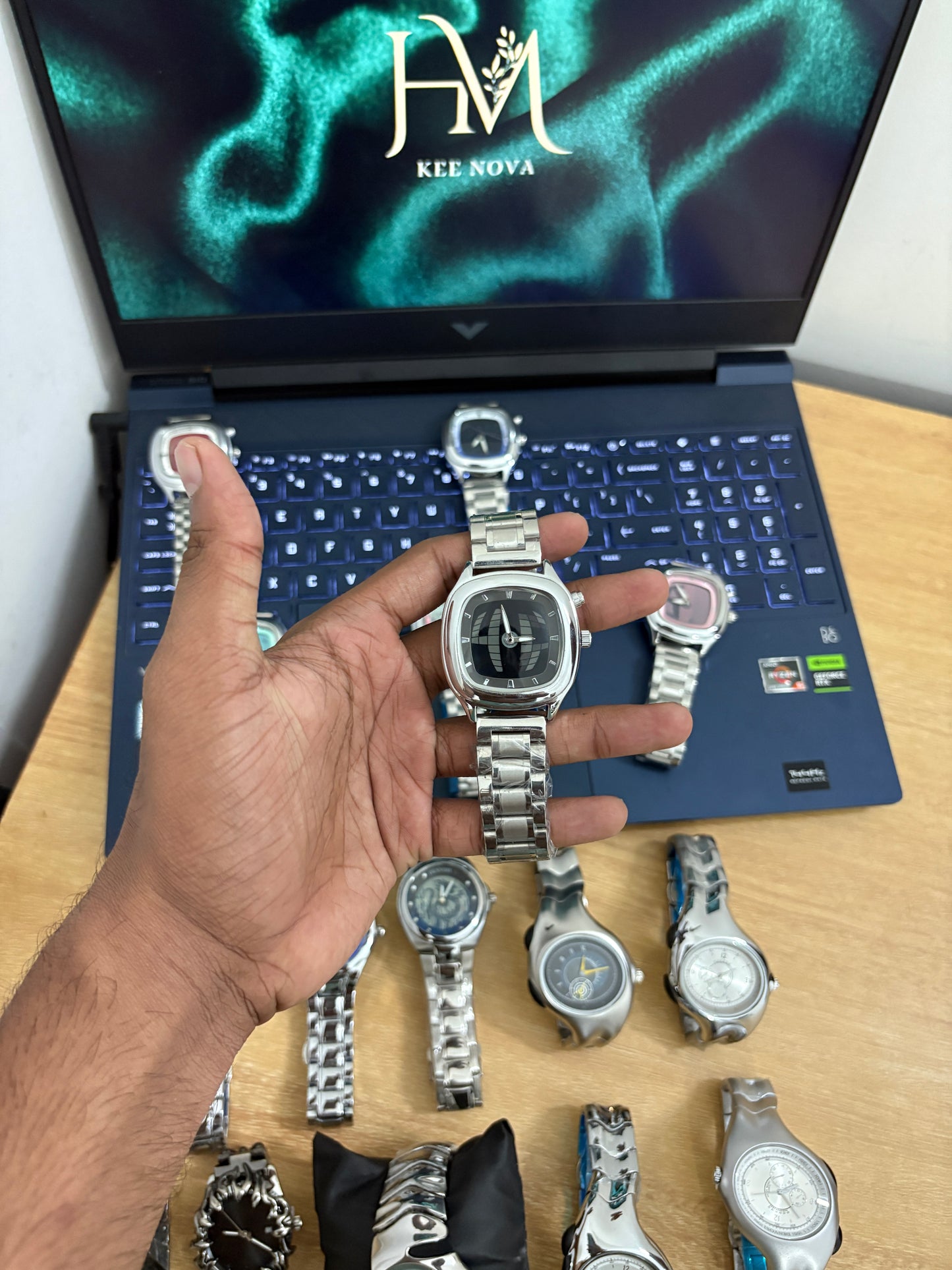 BIG TIC DIGI-ANAL - SQUARE NUMERIC