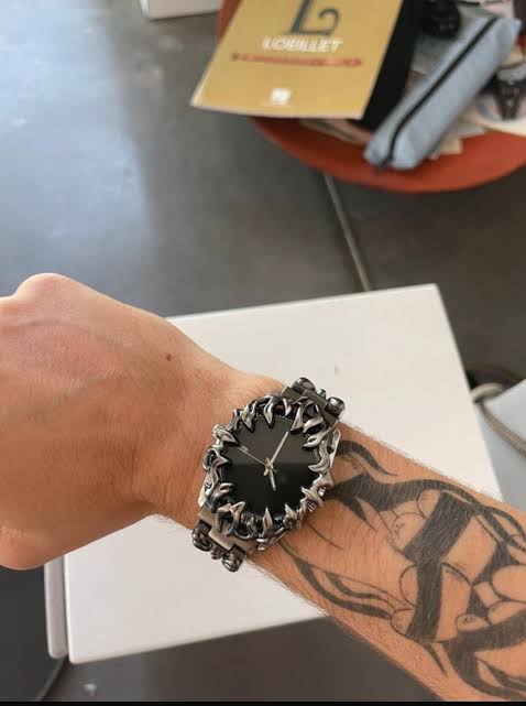 Alabaster Y2K - Gothic Flame